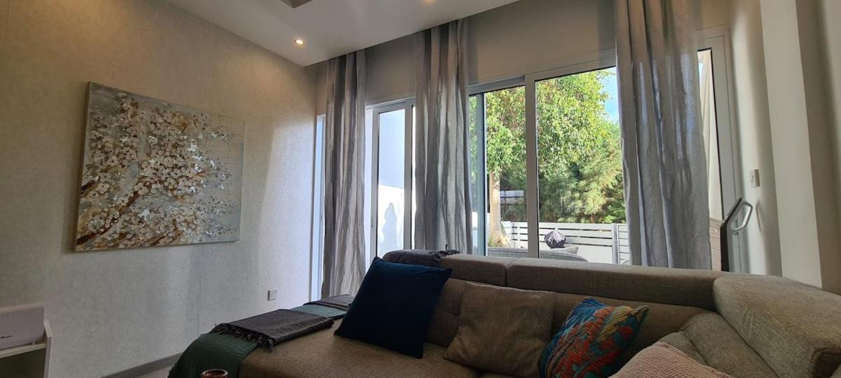 Stay Downtown Retreat Limassol Ngoại thất bức ảnh